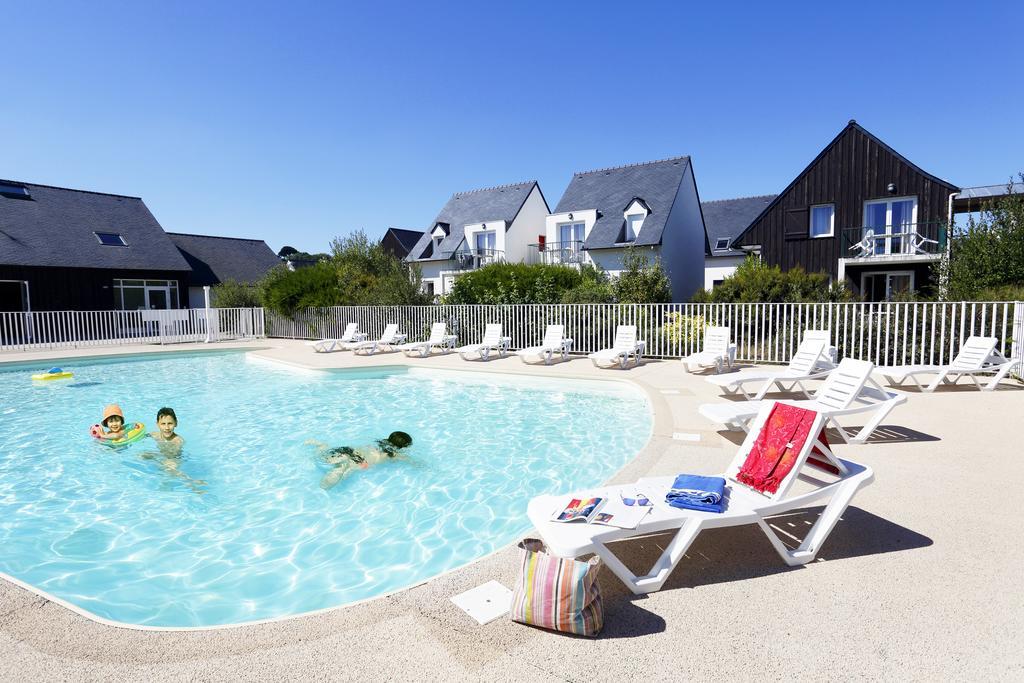 Residence Nemea Les Roches Saint-Pol-de-Leon Bagian luar foto