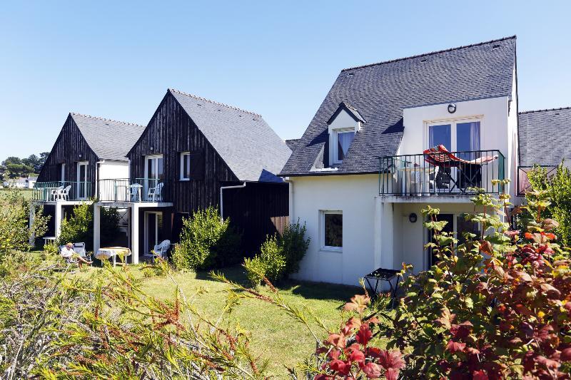 Residence Nemea Les Roches Saint-Pol-de-Leon Bagian luar foto